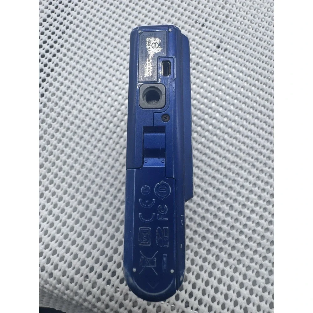 Olympus T-100 12MP Blue Digital Camera 3x Zoom Untested For Parts Repair